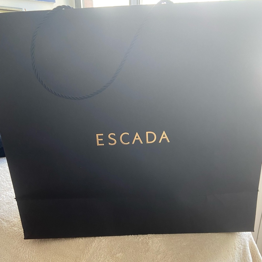 Escada paper shopping bag 14x15x6 black